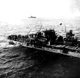 USS Yorktown (CV-5) survivors aboard USS Benham (DD-397), 4 June 1942 (80-G-32378)