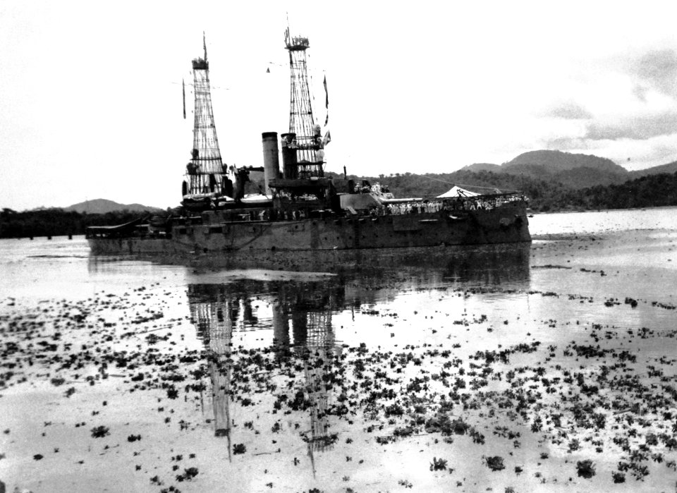 USS Wisconsin (BB-9) in Gatun Lake, Panama Canal, July 16, 1915 (17878059374)