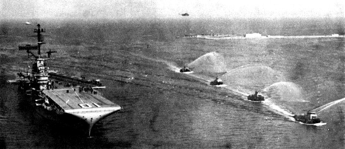 USS Yorktown (CVS-10) arrives at Norfolk 1969