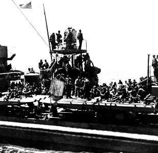 USS Yorktown (CV-5) survivors aboard USS Benham (DD-397) on 4 June 1942 (80-G-32379)