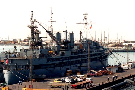 USS Yosemite (AD-19) in the Persian Gulf 1991