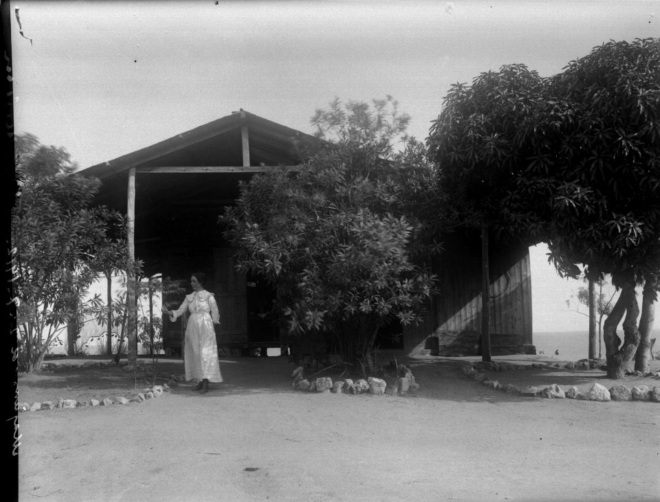 Utanför vårt hus på Anorombato. Majunga, Mahajanga. Madagaskar - SMVK - 021999