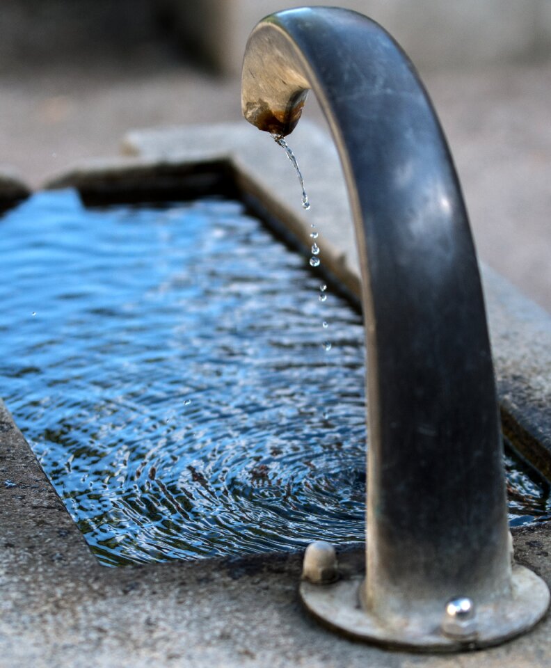 Metal stone water