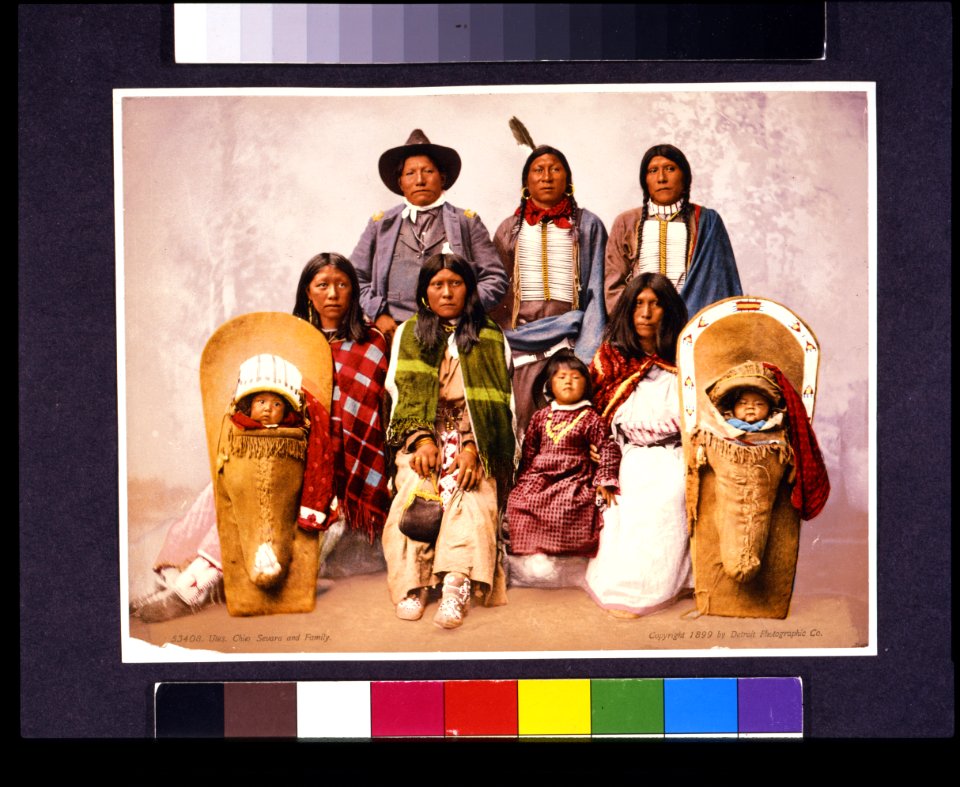 Utes-Chief Sevara (i.e., Severo) and family LCCN96501843