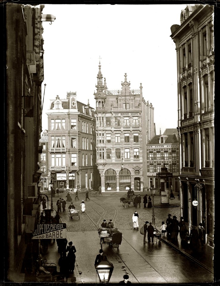 Utrechtsestraat 1 (rechts) Jacob Olie (max res)