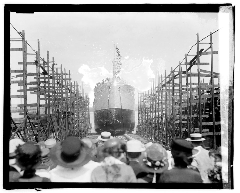 VA Ship Launching of Colin H. Livingstone LCCN2016828266
