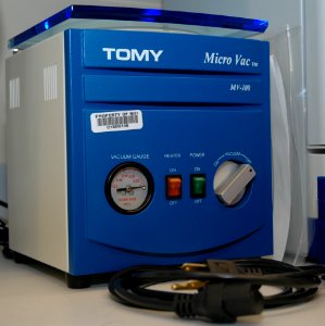 Vacuum concentrator
