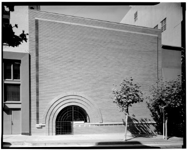 V.C. Morris Store exterior HABS CAL,38-SANFRA,160-1