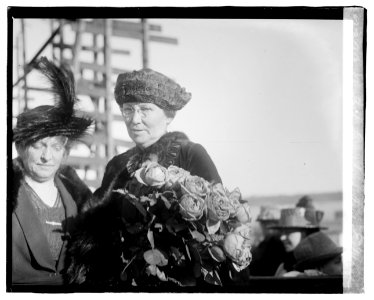 Va. Ship launching of Annie E. Morse LCCN2016827724