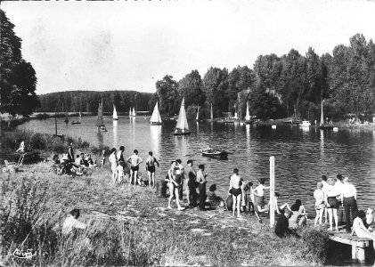 Vaires-La baignade et les voiliers