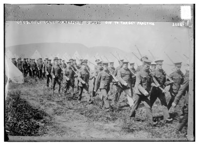 Valcartier camp - Grenadier guards off to target practice LCCN2014697490