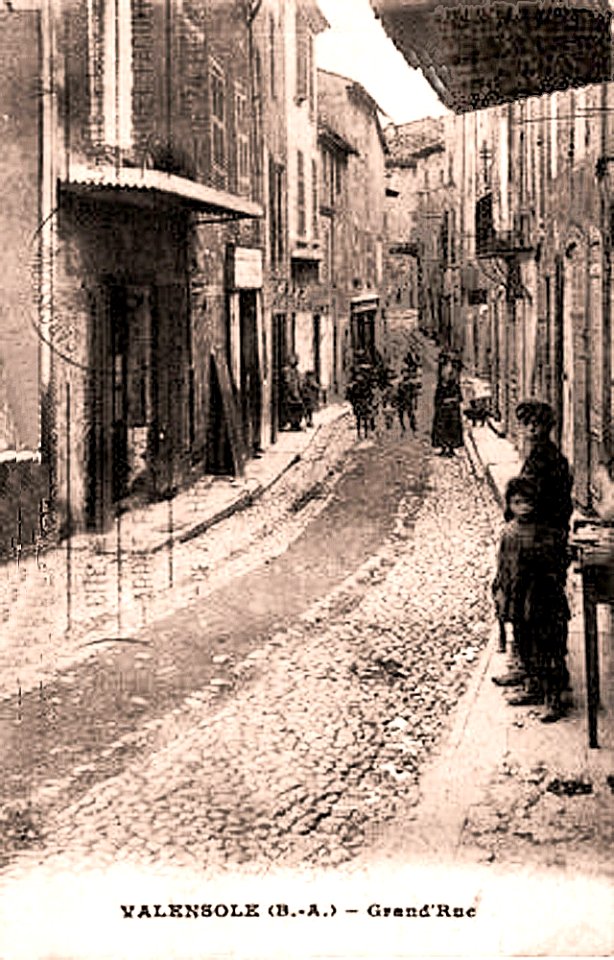 Valensole Grand Rue