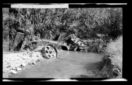 Various results of the war. 'Jericho Jane', large German gun LOC matpc.22061