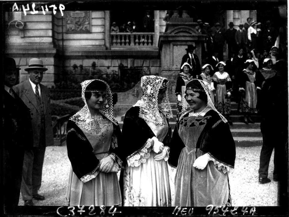 Vannes, Union France-Bretagne 1532-1932, costumes bretons (4)