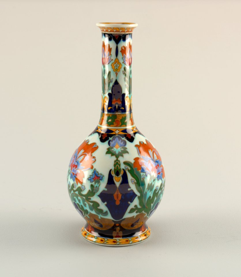 Vase (Netherlands), 1907 (CH 18648041)