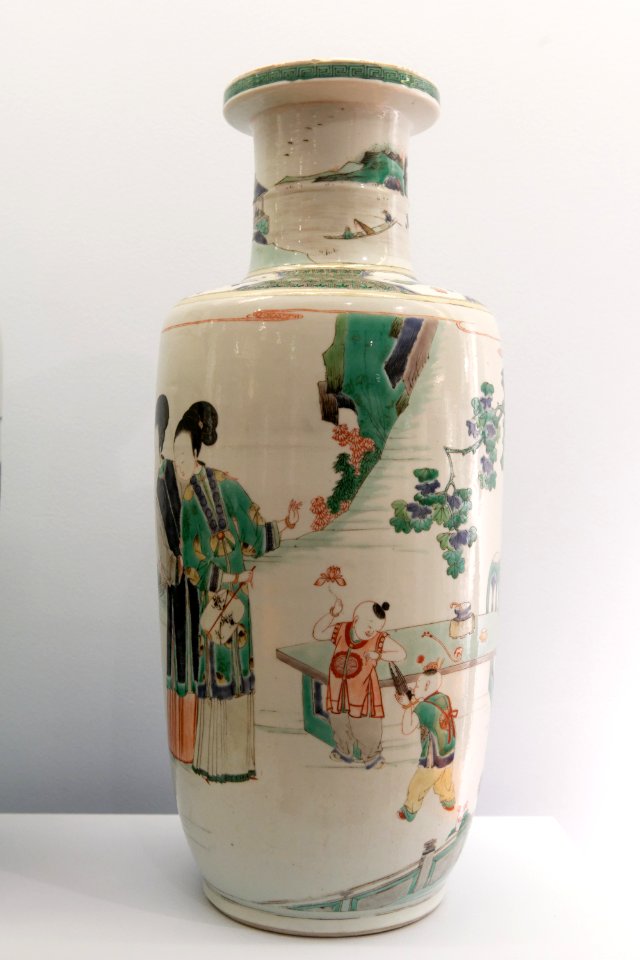 Vase figures Guimet G3570