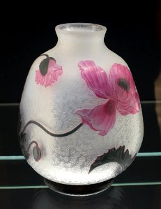 Vase, Daum Frere & Cie., Nancy, c. 1897, glass - Bröhan Museum, Berlin - DSC03961