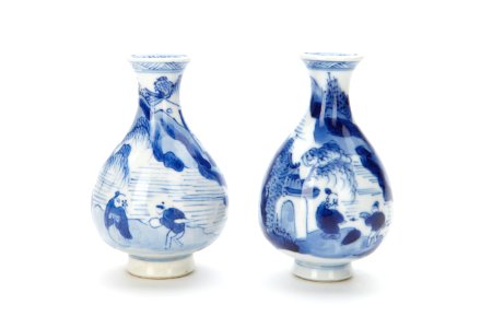 Vaser i porslin med blå underglasyrmålning, från 1700-talet - Skoklosters slott - 93287 photo
