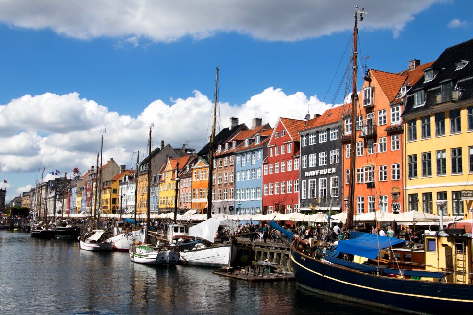 Sea house buildings