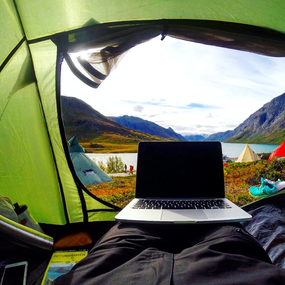 Adventure tent laptop
