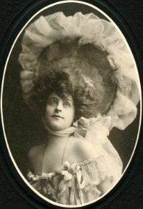 Vaudeville actress Dorothy Forrester (SAYRE 519) photo