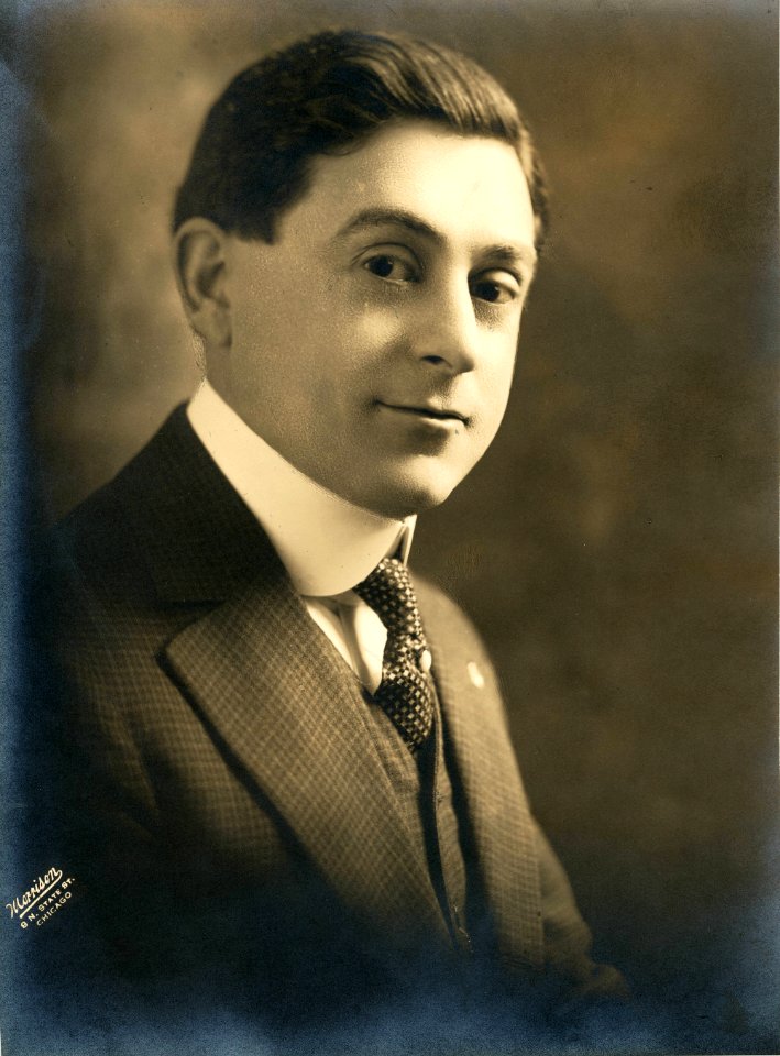 Vaudeville entertainer Wallie Brooks (SAYRE 13793)
