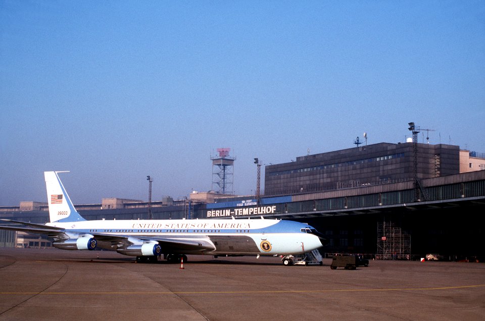 VC-137C Air Force One at Berlin-Tempelhof 1987