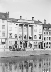 Ved Stranden 14 by Fritz Theodor Benzen