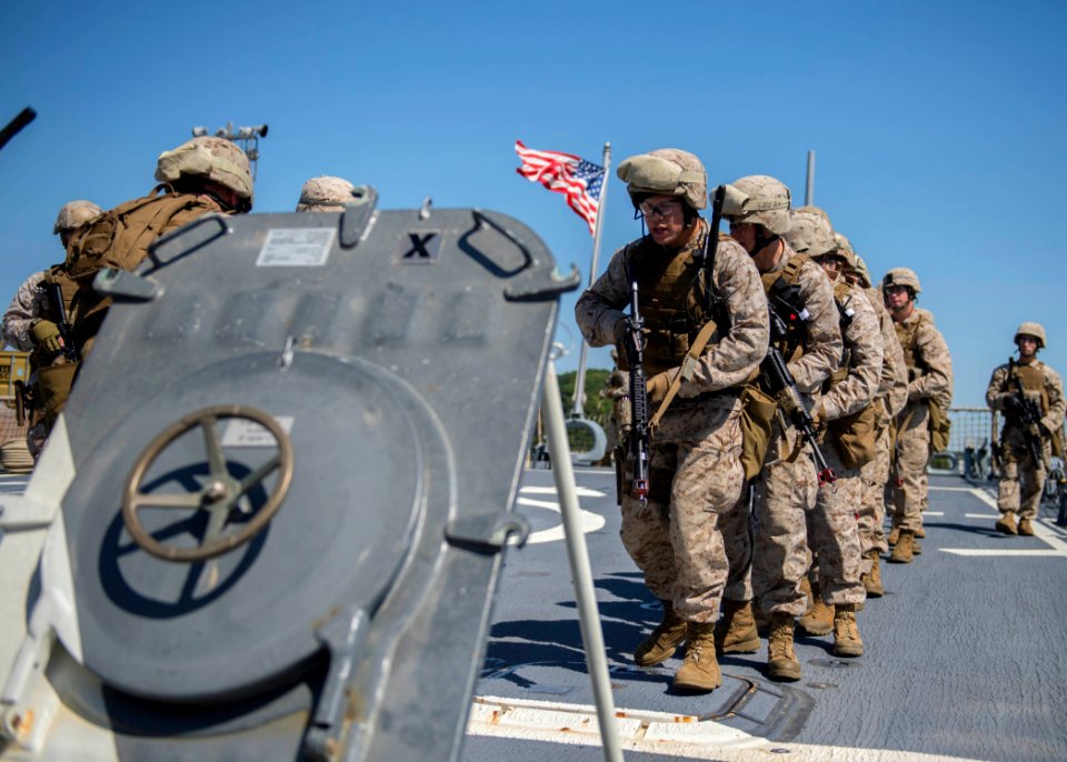 VBSS exercise 130507-N-HI414-037