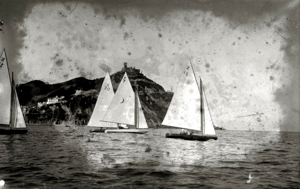 Veleros en la bahía de la Concha (7 de 9) - Fondo Car-Kutxa Fototeka