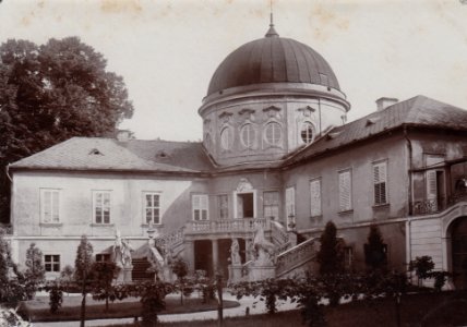 Veltrusy Castle (Duras)