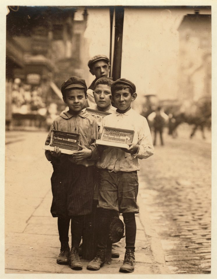 Vendors. Bowery. LOC nclc.03649