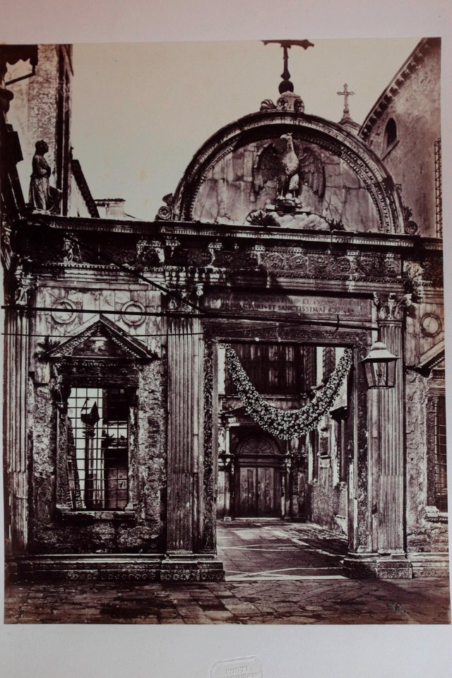 Venetian portal 02