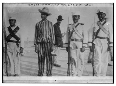 Vera Cruz - four Mexican soldiers and a convict LCCN2014695821