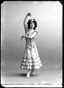 Vera Hegardt, dancer, in unknown performance - SMV - GH113