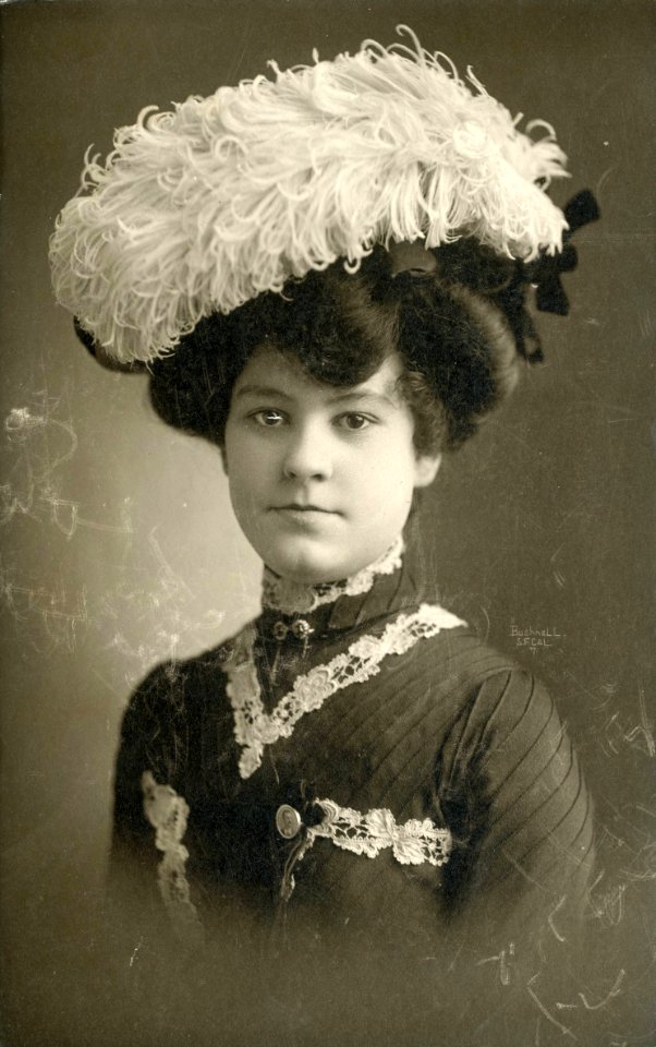 Vera Michelena, stage actress (SAYRE 6436)