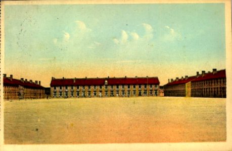 Verdun - Caserne Niel - Cour interieur 3b