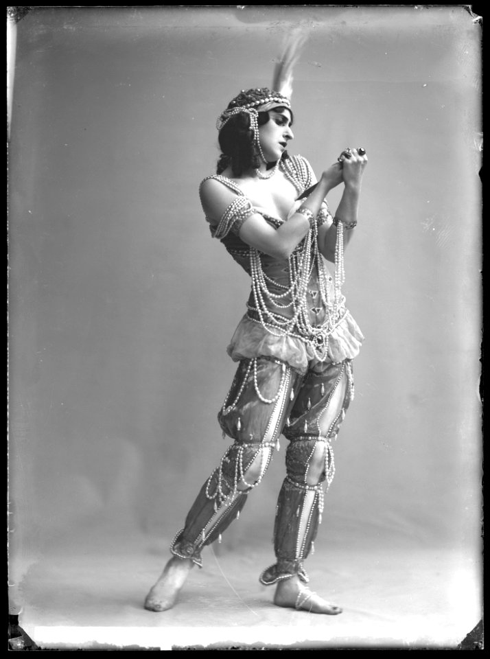 Vera Fokina in Scheherazade at Kungliga Operan 1914 - SMV - NF076