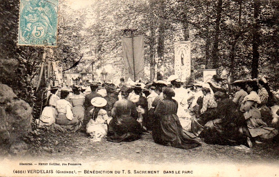 Verdelais - procession de pèlerinage 11