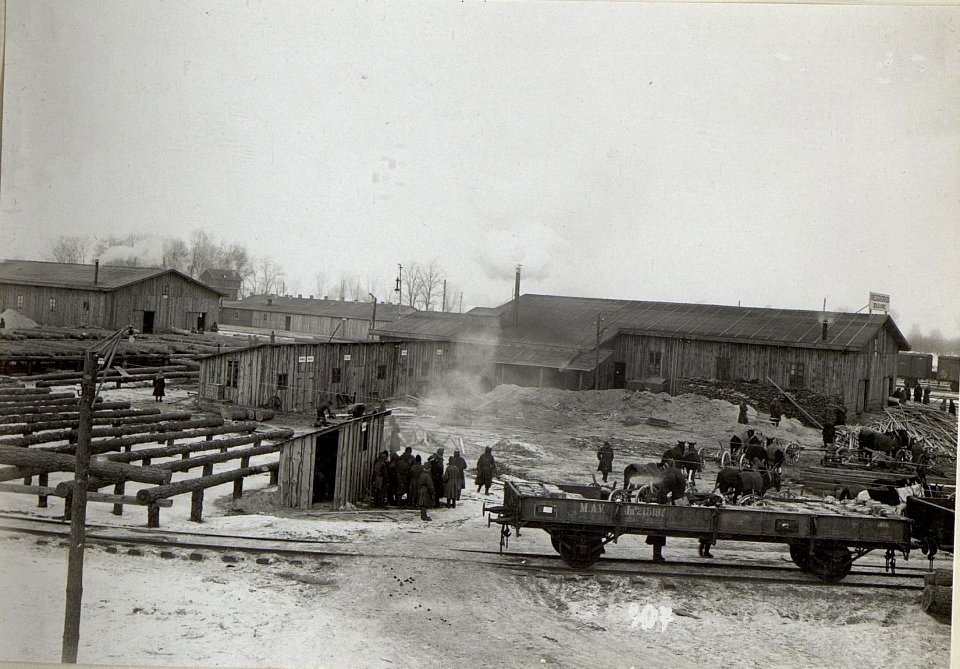 Verkehrsknoten- und zentraler Lagerplatz, möglicherweise der 4. k.u.k. Armee nahe Kowel (BildID 15682658)