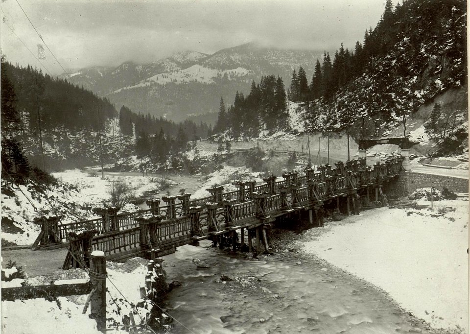 Verkehrsknotenpunkt Kranjska Gora (Kronau), Scottibrücke zwischen Kranjska Gora und Mojstrovka 1915