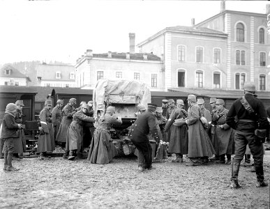 Verladen auf Eisenbahn - CH-BAR - 3236689