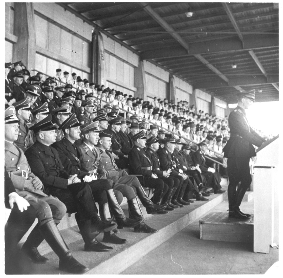 Verjaardag Mussert - Fotodienst der NSB - NIOD - 77967