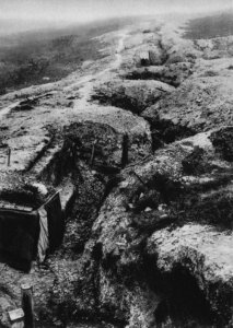 Verlassene deutsche Schützengräben im Osten von Frise an der Somme