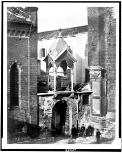 Verona. Tombs of the Scaligers LCCN91783737