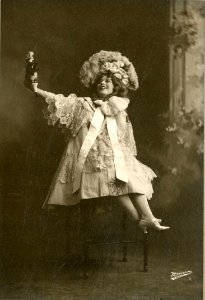 Vernice White, stage actress (SAYRE 11644) photo
