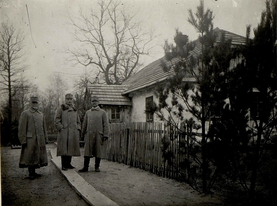 Vermutlich eine Fotostrecke einer Honvedeinheit mit Einsatzgebiet in Galizien (BildID 15535463)