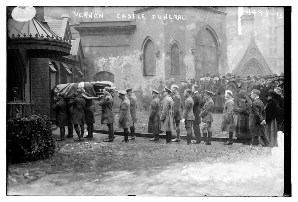 Vernon Castle funeral LCCN2014706364