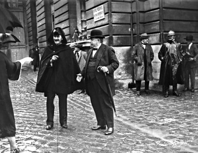 Versailles, 13-6-24, élection présidentielle, (Lucien) Dior - (photographie de presse) - (Agence Rol)