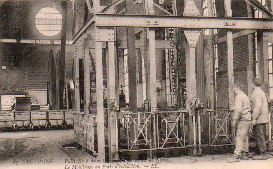 Verquin - Fosse n° 8 - 8 bis des mines de Nœux (J)